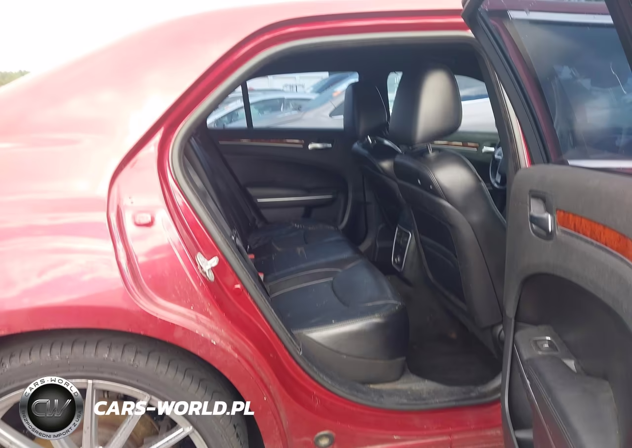 2014 Chrysler 300 VIN:2C3CCAAG0EH244406 - 8