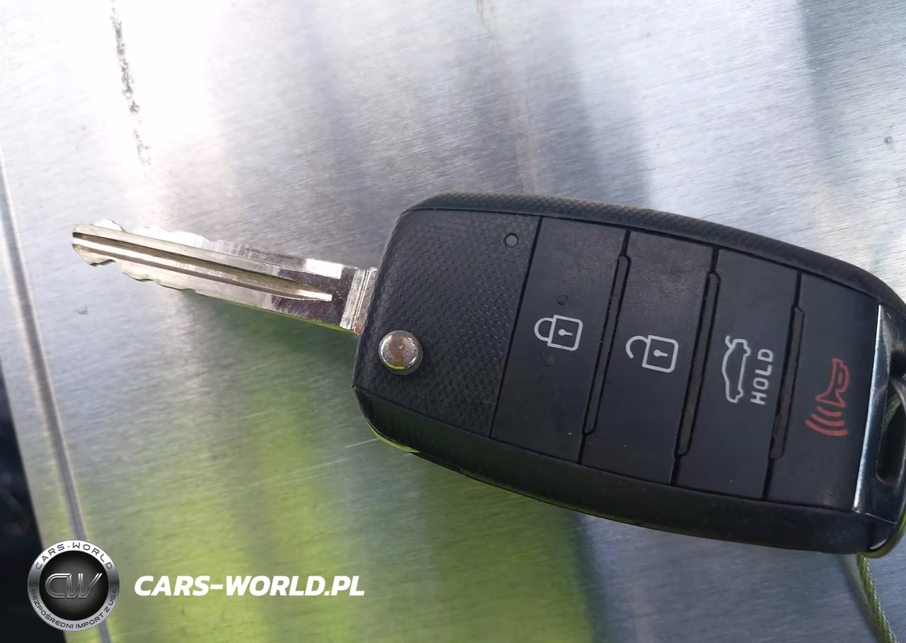 2018 Kia Forte S VIN:3KPFL4A70JE217870 - 11