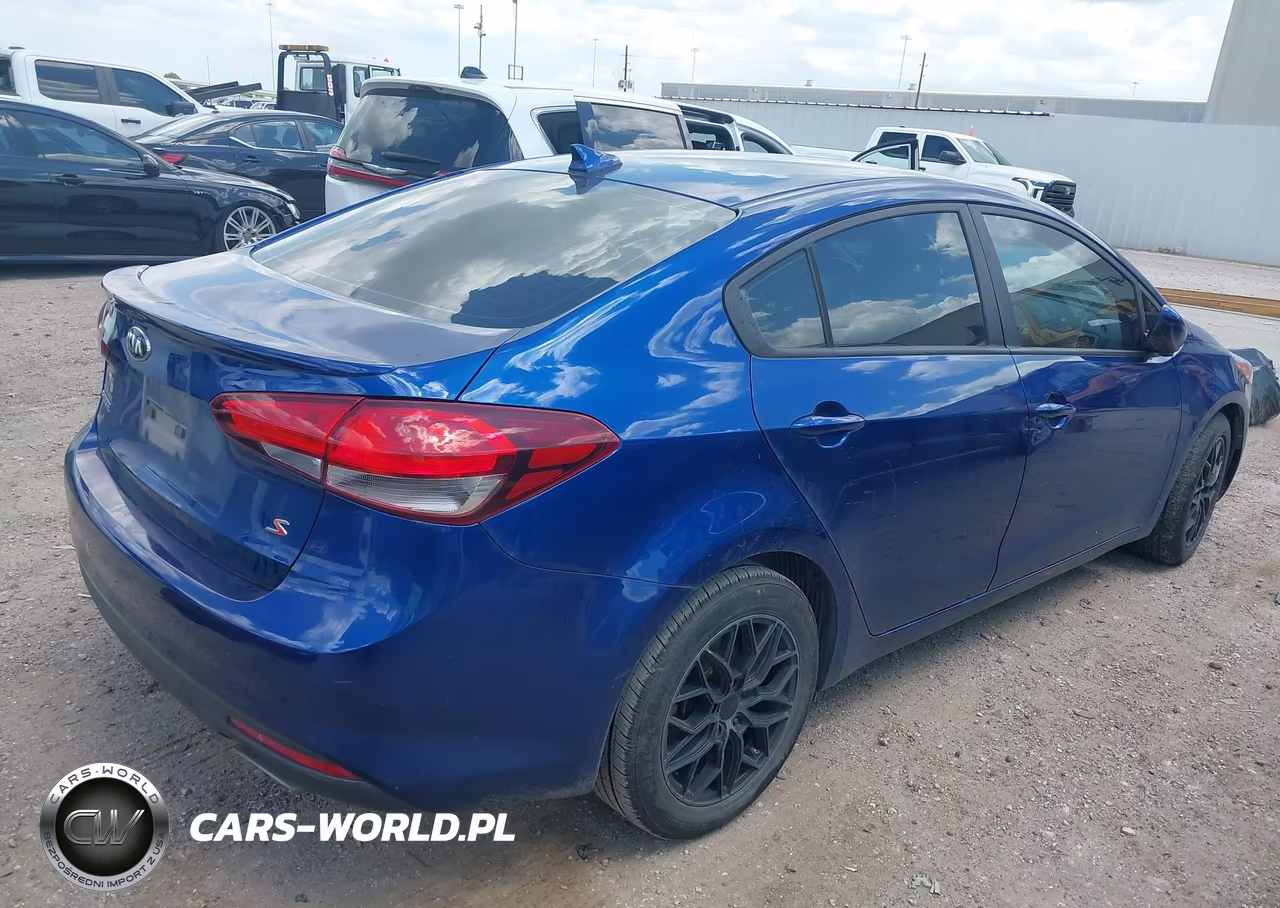 2018 Kia Forte S VIN:3KPFL4A70JE217870 - 4