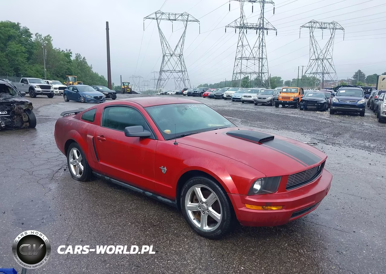 2009 Ford Mustang V6-V6 Premium – zdjęcie 1 z 11