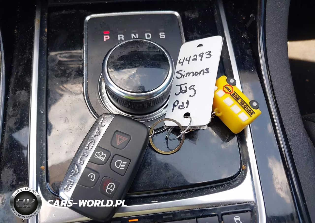 2018 Jaguar Xe 25T VIN:SAJAR4FX1JCP39174 - 11
