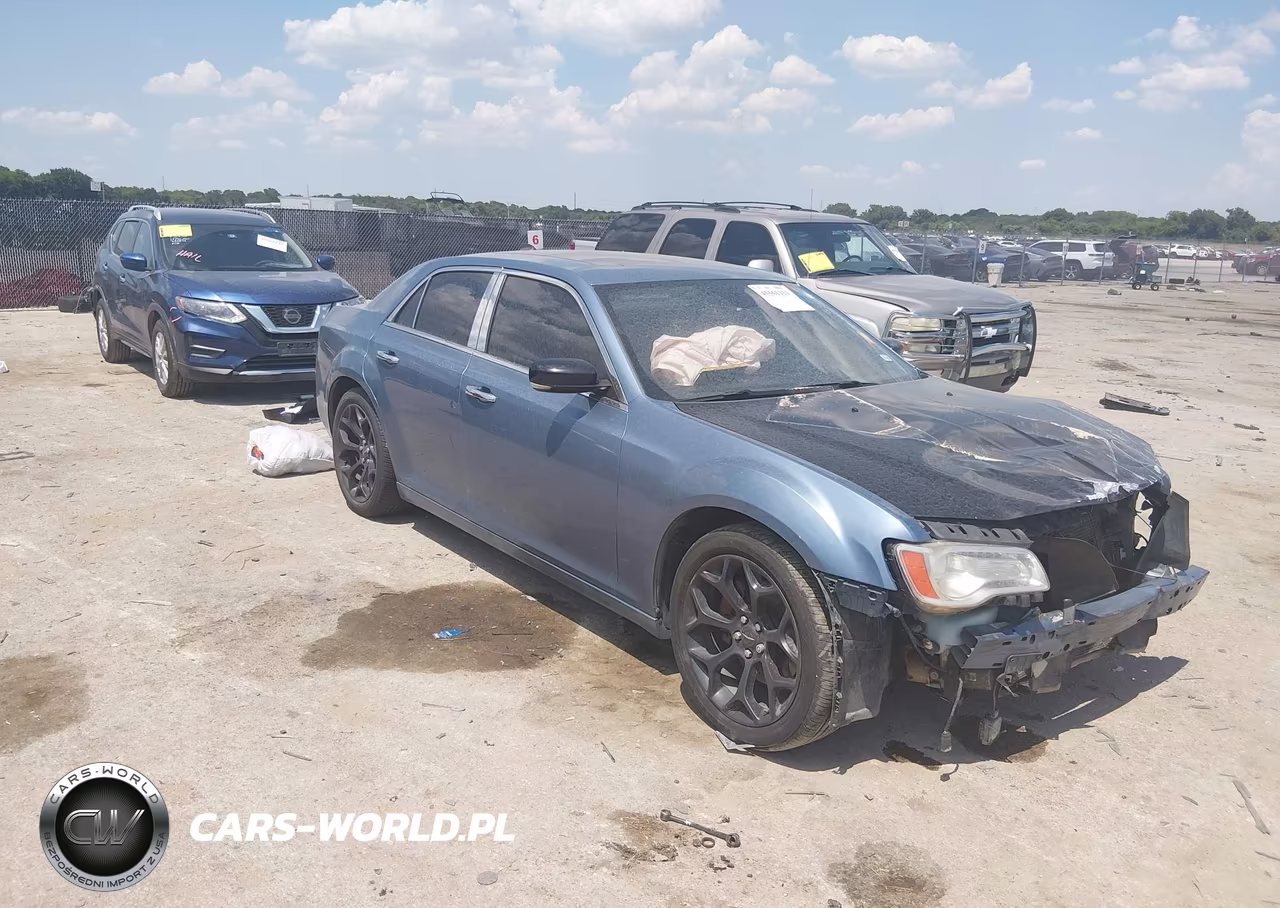 2011 Chrysler 300C – zdjęcie 1 z 15