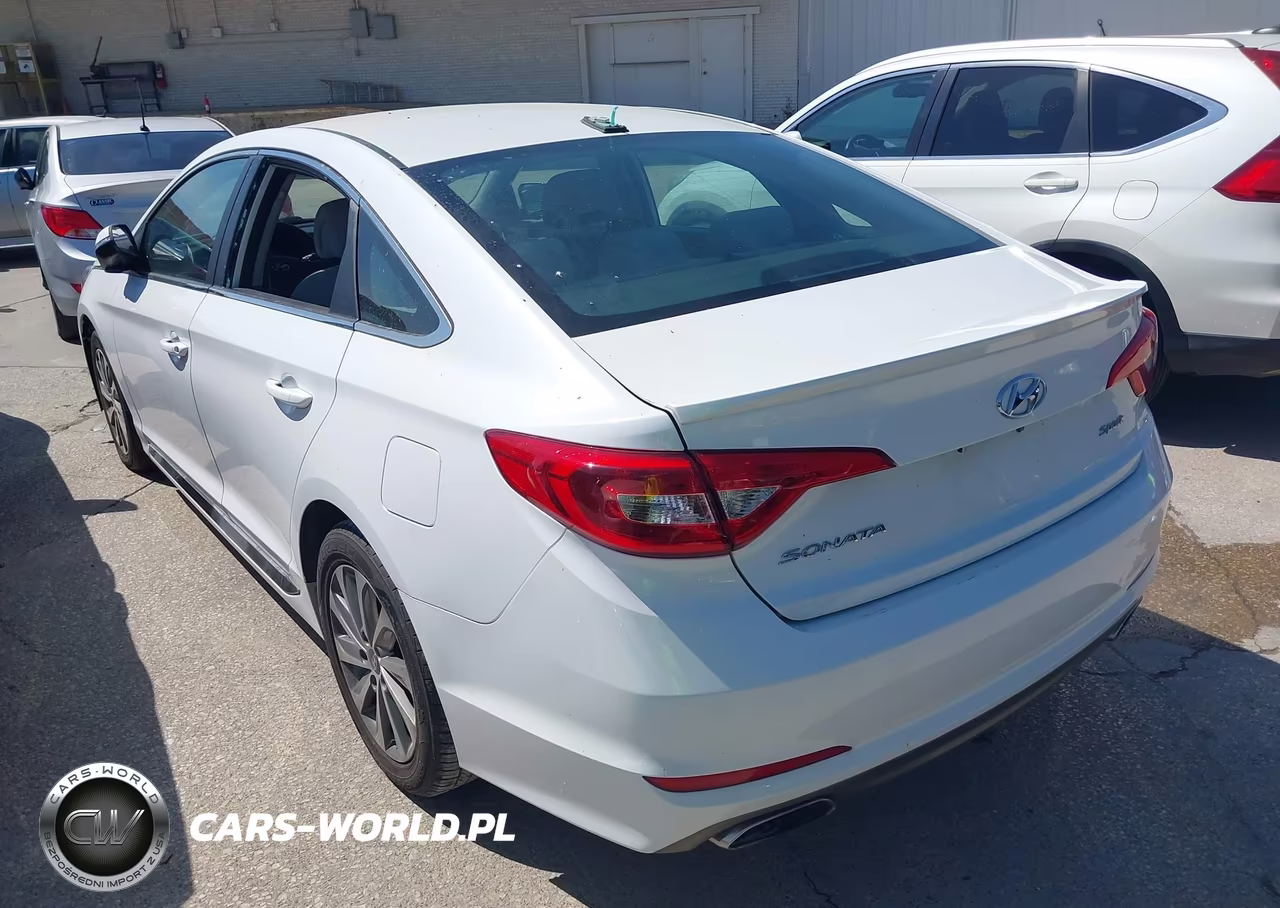 2017 Hyundai Sonata Sport VIN:5NPE34AF9HH445181 - 3
