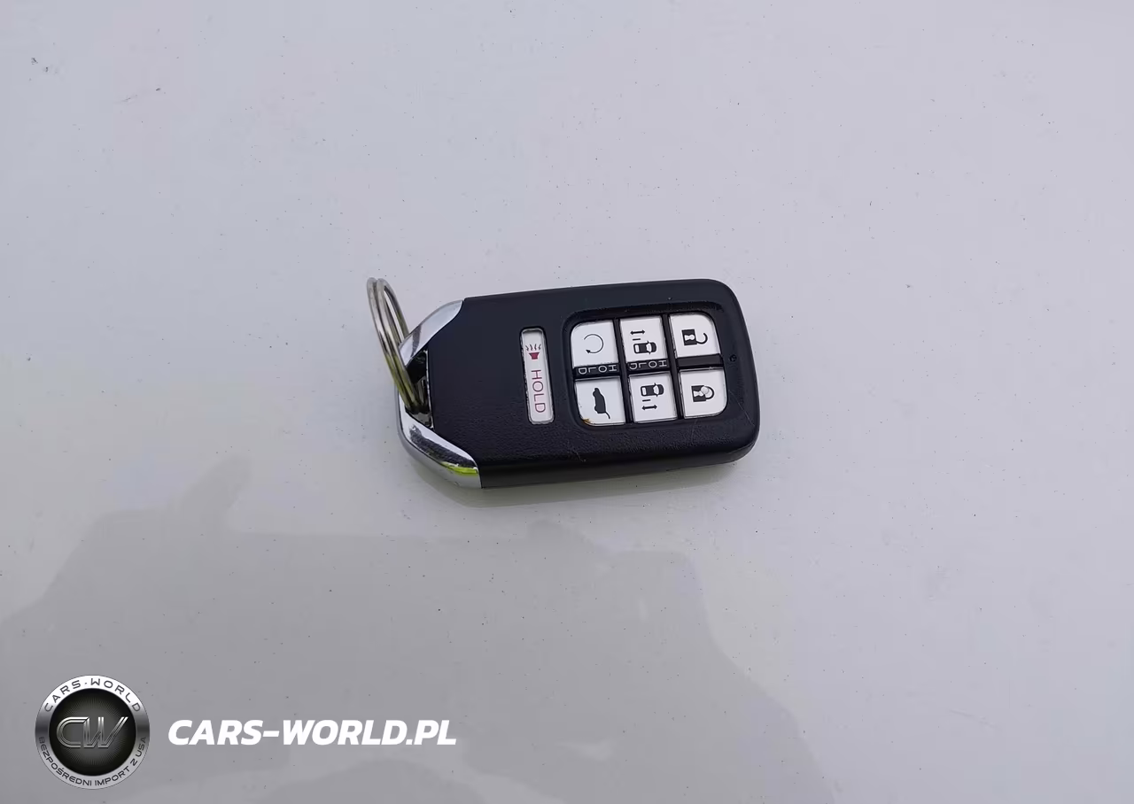 2019 Honda Odyssey Touring VIN:5FNRL6H80KB061820 - 11