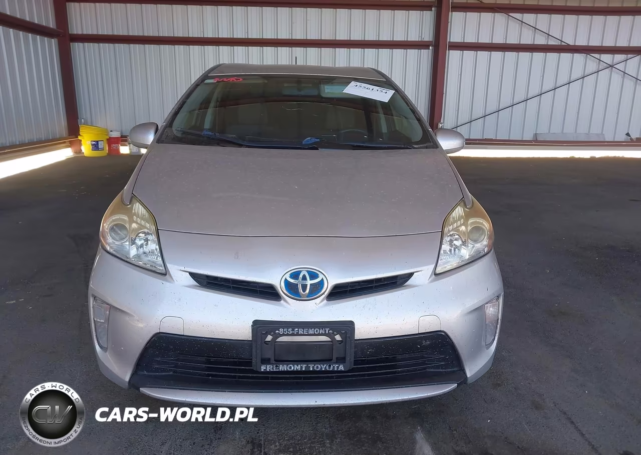 2015 Toyota Prius Two VIN:JTDKN3DUXF1931049 - 12