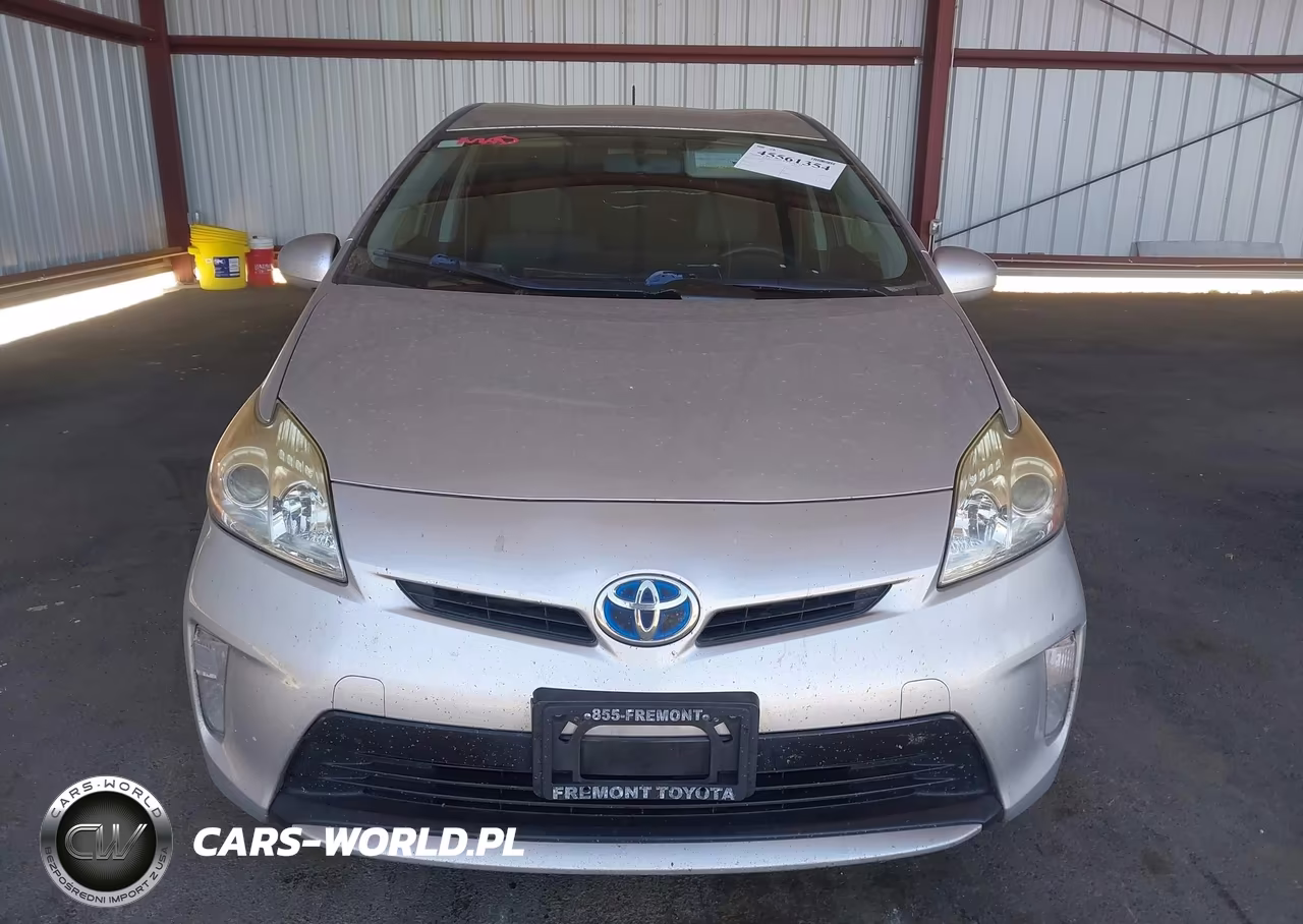 2015 Toyota Prius Two VIN:JTDKN3DUXF1931049 - 6