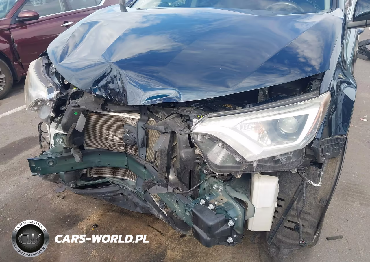 2018 Toyota Rav4 Xle VIN:JTMRFREV2JJ247160 - 6