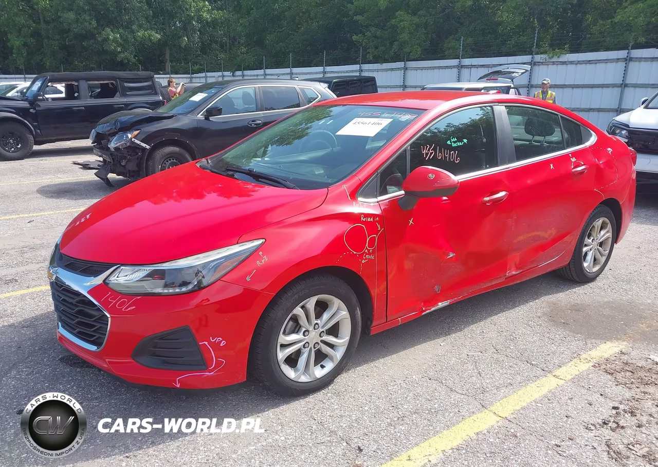 2019 Chevrolet Cruze Lt VIN:1G1BE5SM5K7142404 - 2
