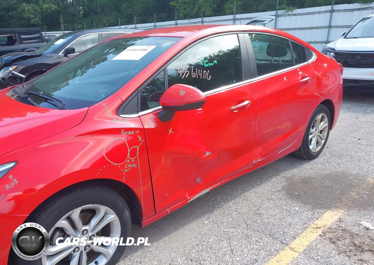 2019 Chevrolet Cruze Lt VIN:1G1BE5SM5K7142404 - 6