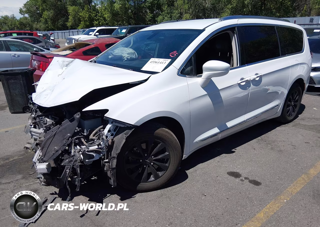 2018 Chrysler Pacifica Touring L Plus VIN:2C4RC1EG6JR154231 - 2