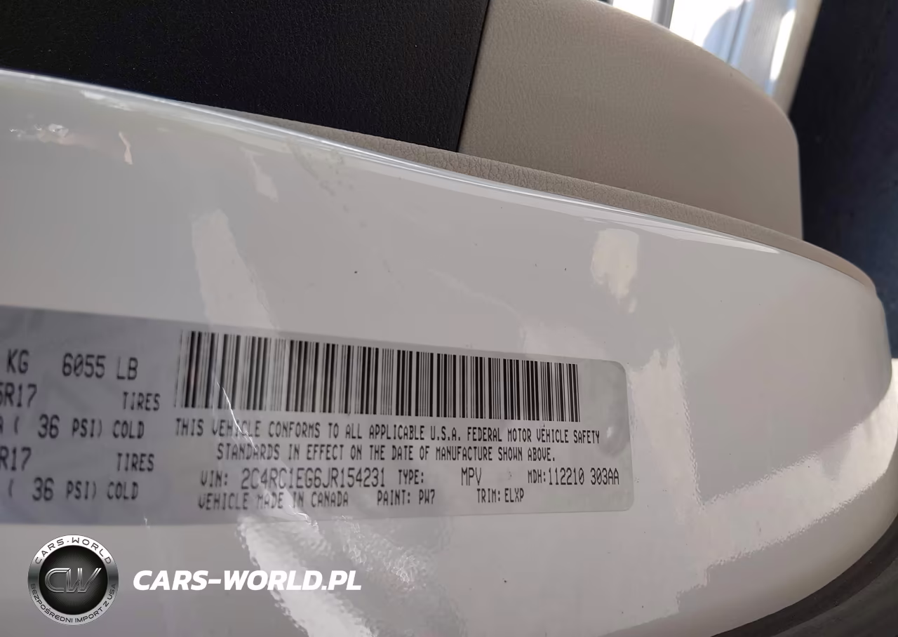 2018 Chrysler Pacifica Touring L Plus VIN:2C4RC1EG6JR154231 - 9