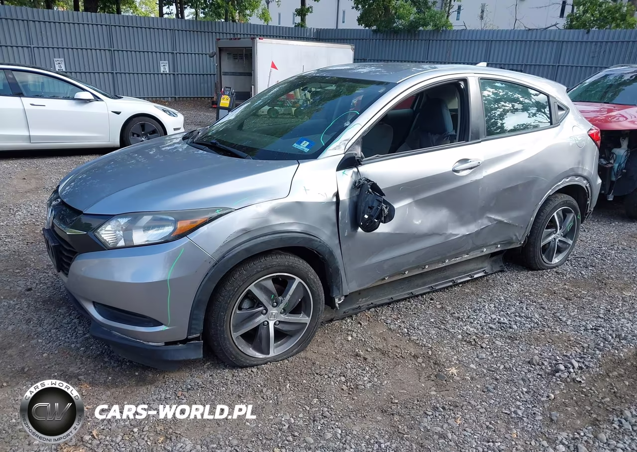 2018 Honda Hr-V Lx VIN:3CZRU6H38JG715743 - 2