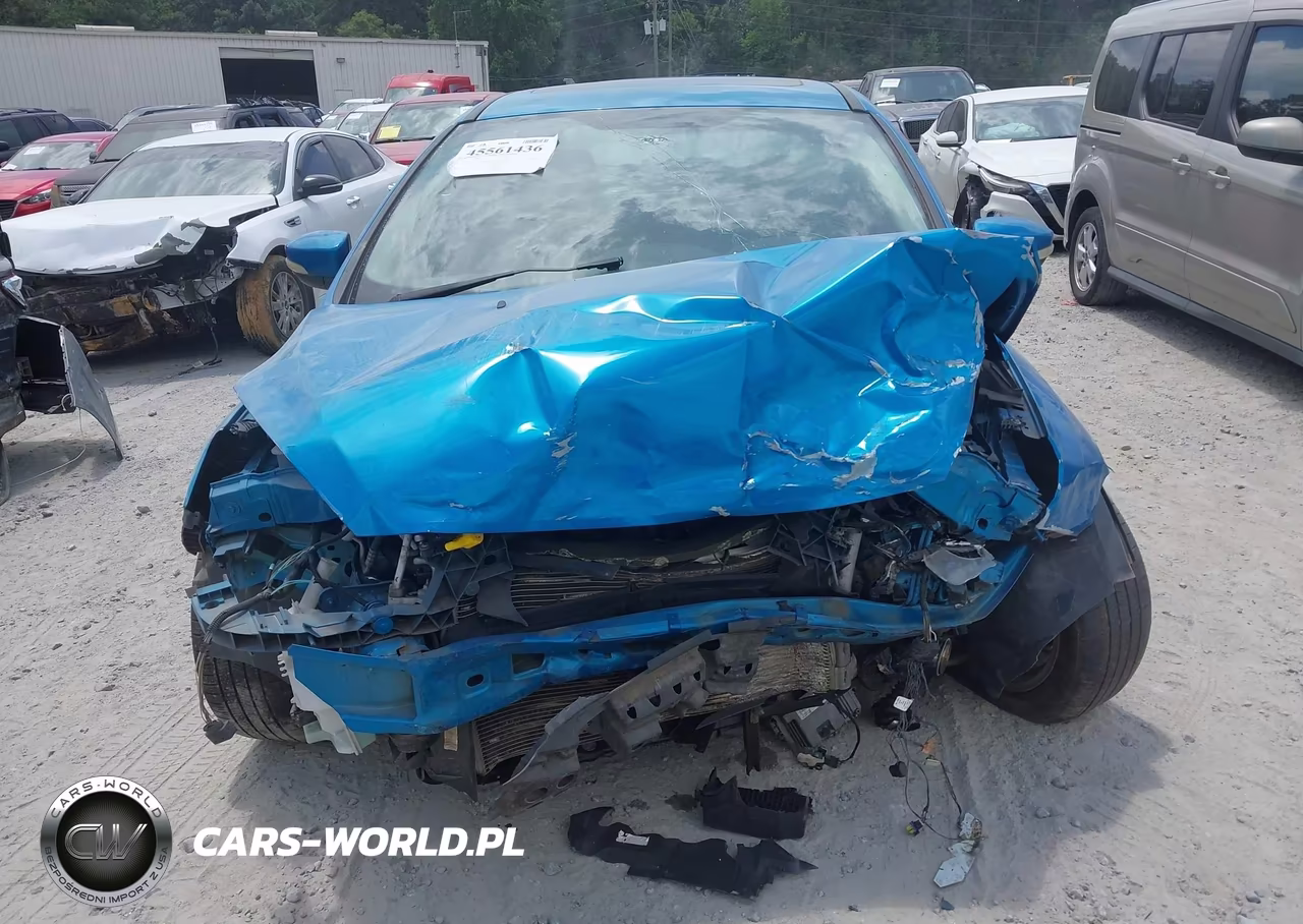 2016 Ford Focus Titanium VIN:1FADP3J24GL242612 - 11
