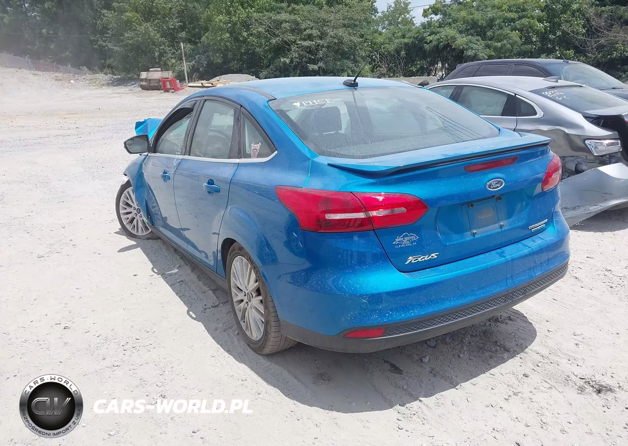 2016 Ford Focus Titanium VIN:1FADP3J24GL242612 - 3