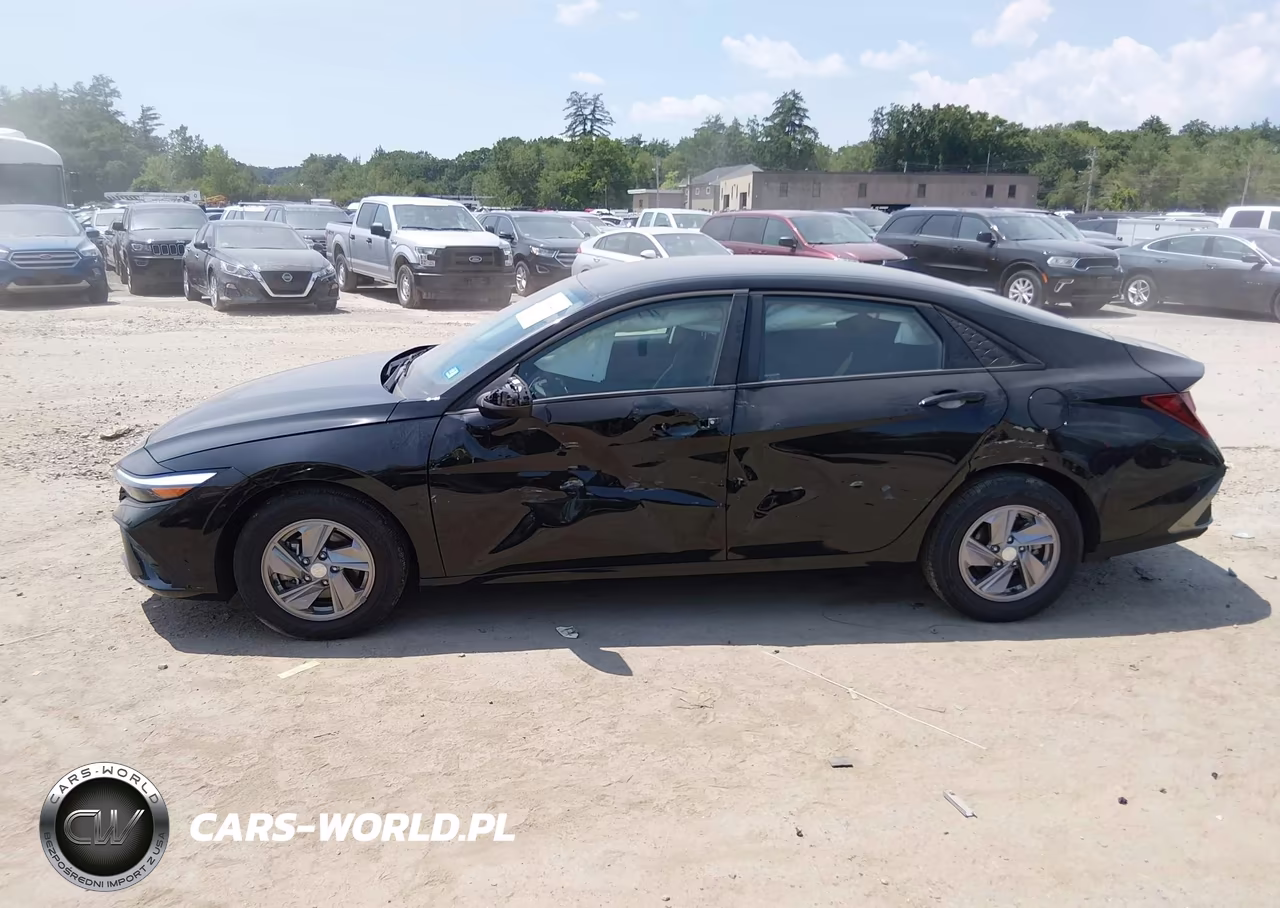 2025 Hyundai Elantra Se VIN:KMHLL4DGXSU912001 - 14