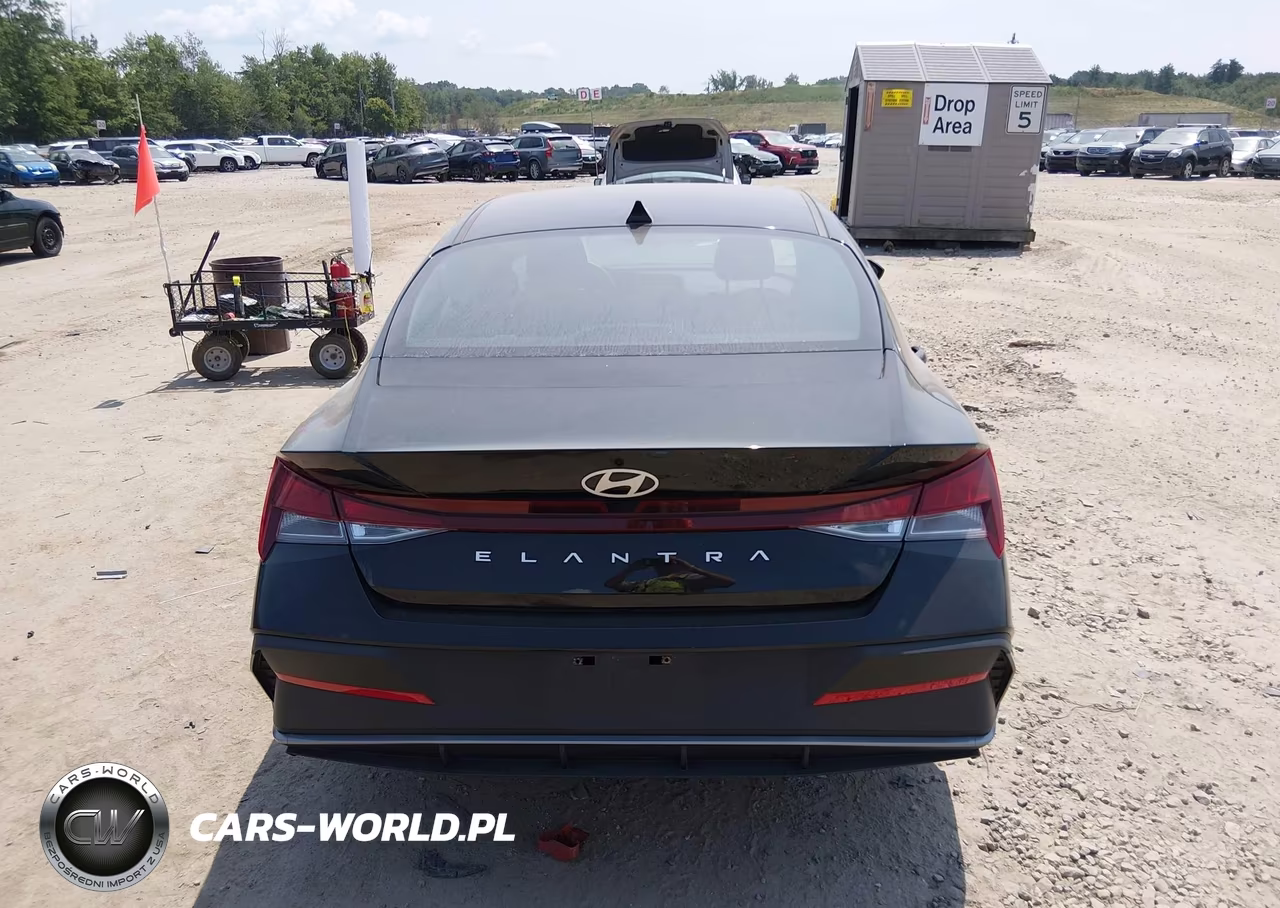 2025 Hyundai Elantra Se VIN:KMHLL4DGXSU912001 - 16