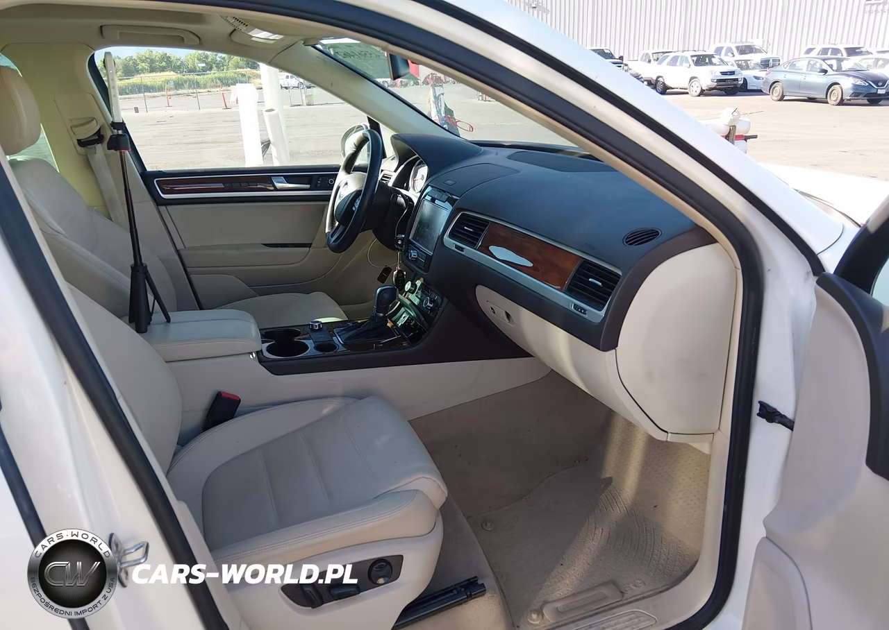 2011 Volkswagen Touareg Vr6 Lux VIN:WVGFF9BP8BD002495 - 5