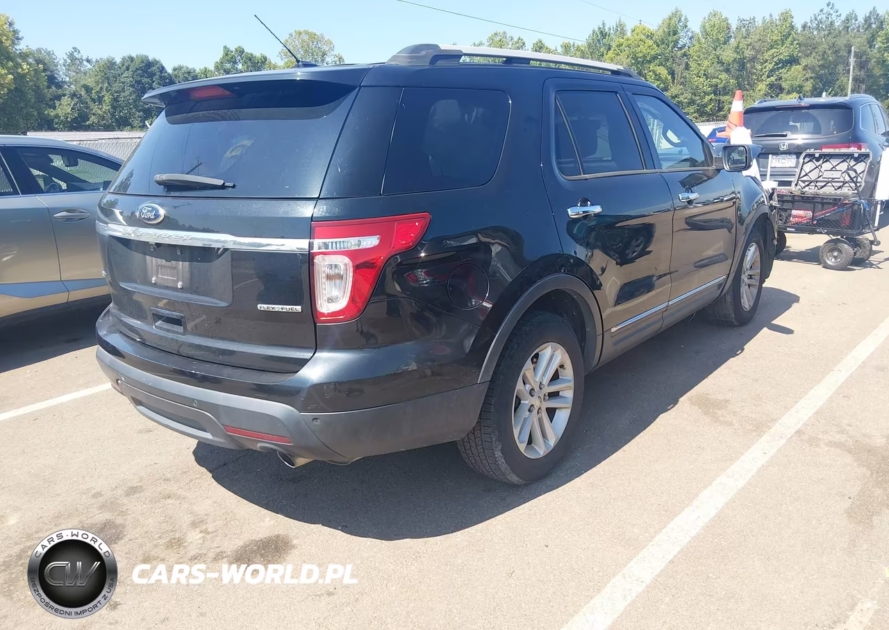2014 Ford Explorer Xlt VIN:1FM5K7D82EGB32891 - 4