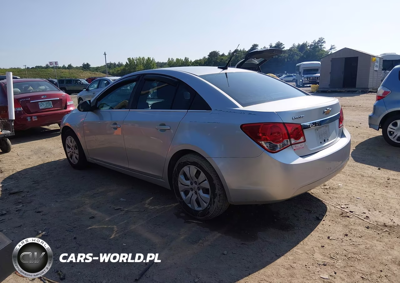 2012 Chevrolet Cruze Ls VIN:1G1PC5SH7C7272054 - 3