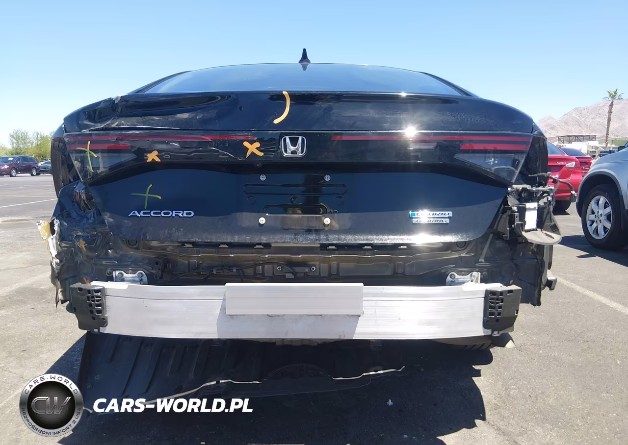 2025 Honda Accord Hybrid Touring VIN:1HGCY2F8XSA043919 - 17