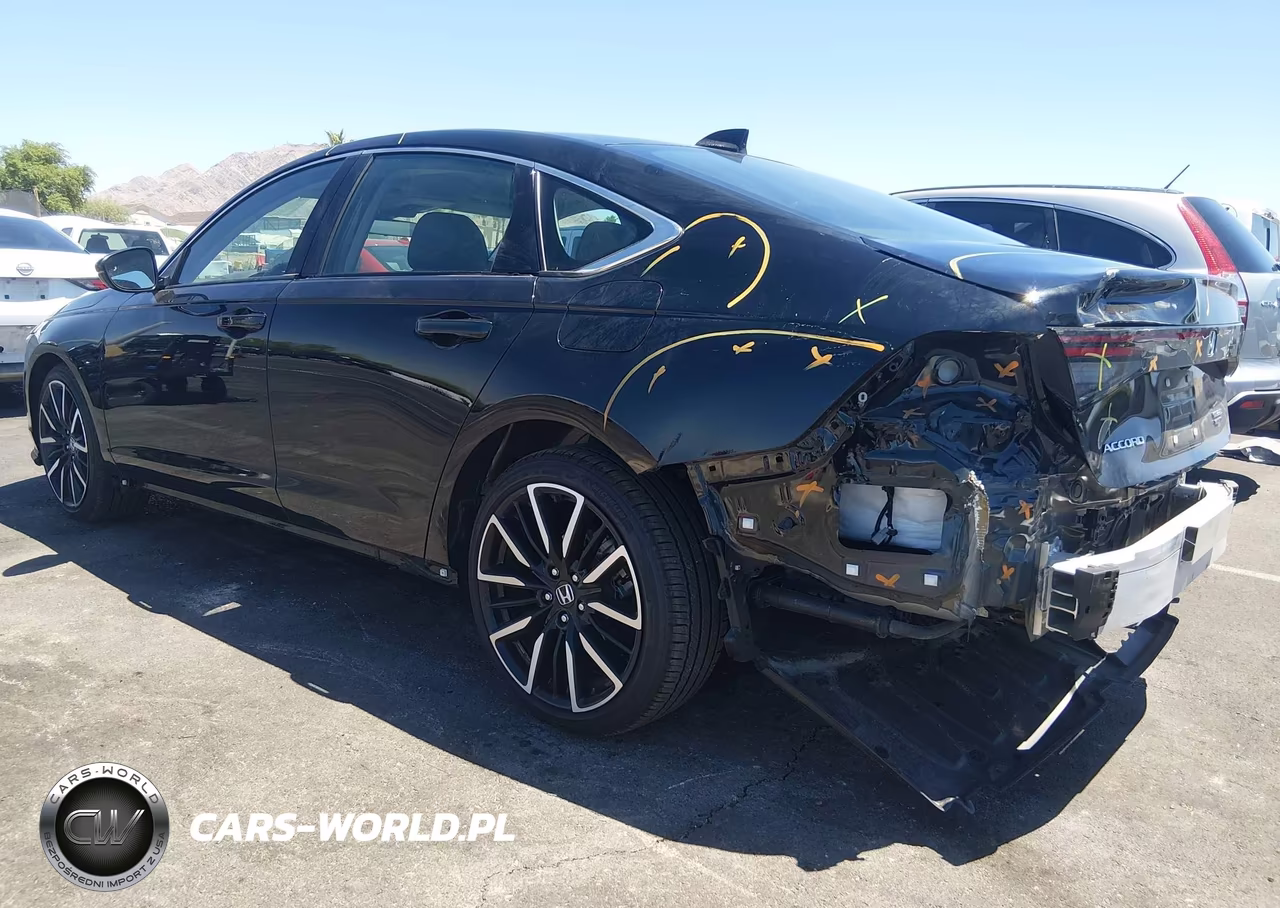 2025 Honda Accord Hybrid Touring VIN:1HGCY2F8XSA043919 - 3