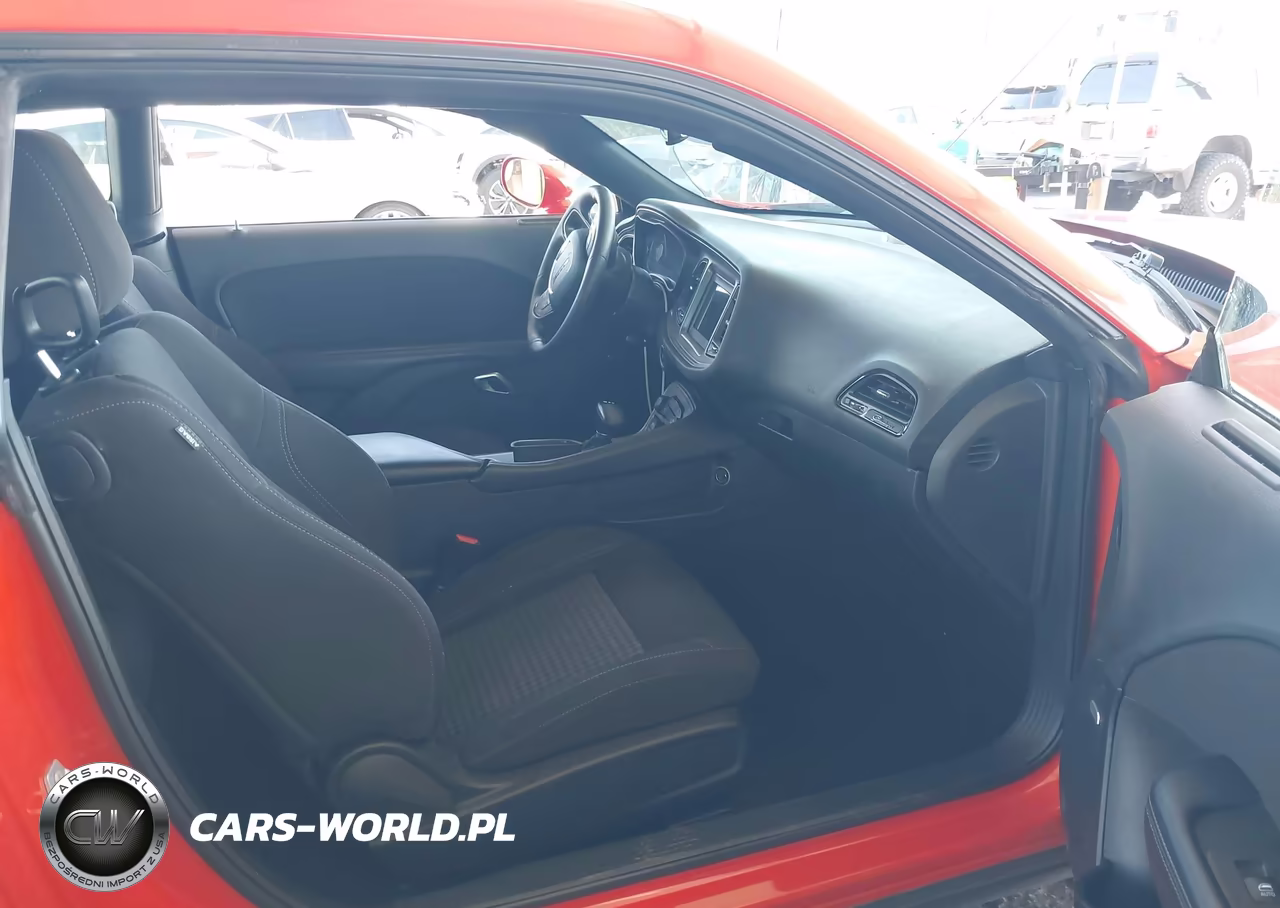 2023 Dodge Challenger Sxt VIN:2C3CDZAG2PH586941 - 5