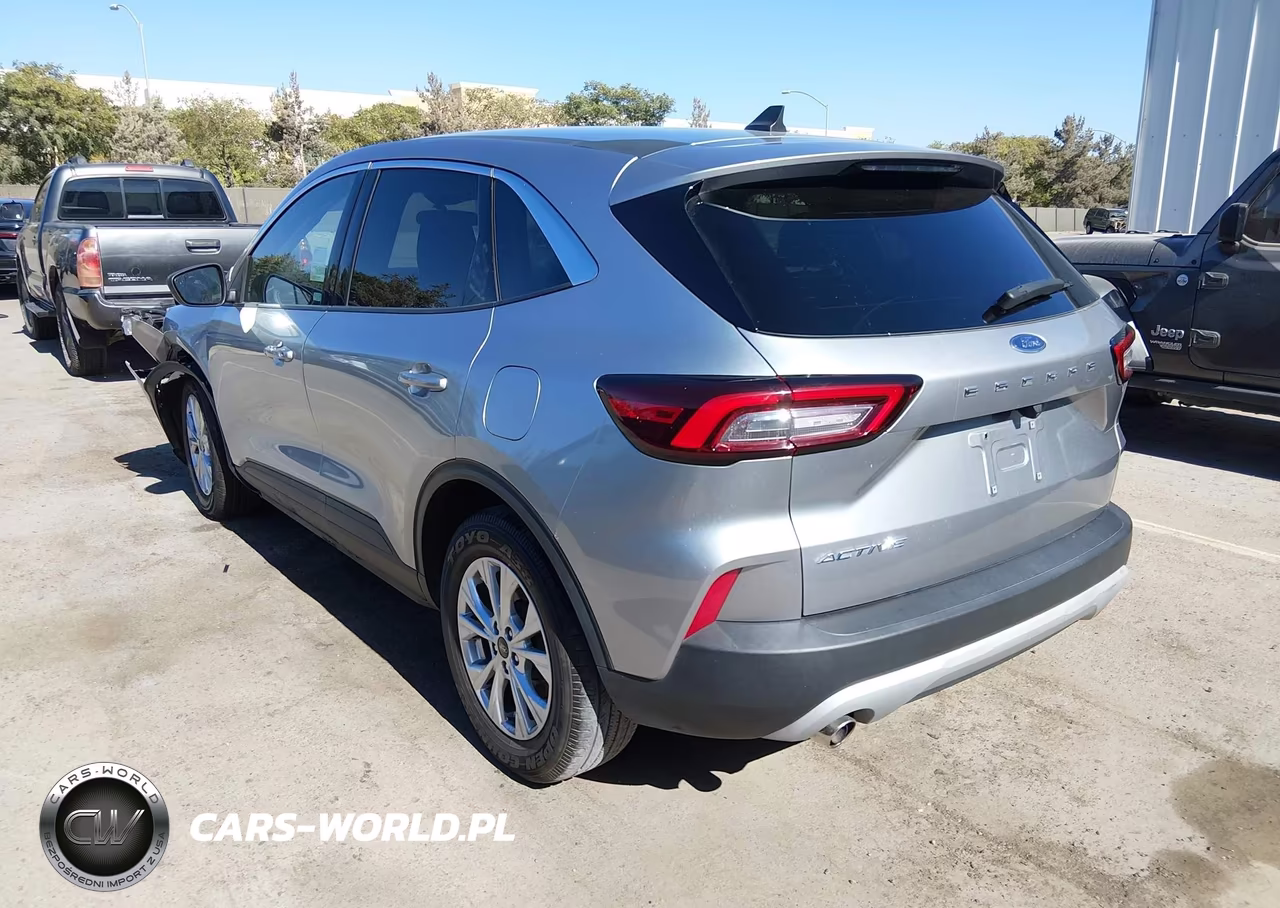 2023 Ford Escape Active VIN:1FMCU0GNXPUA73748 - 3