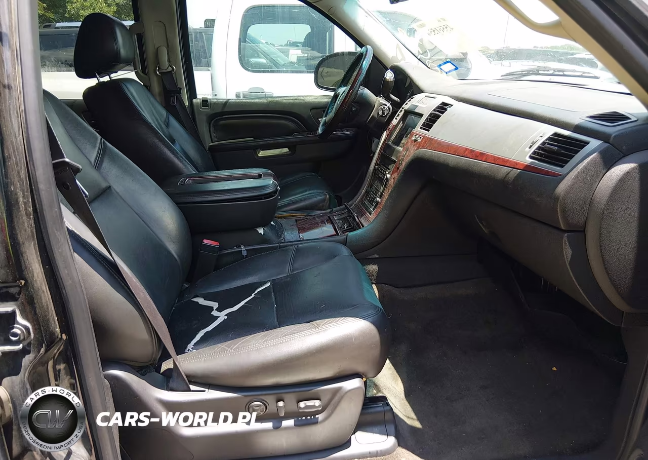 2012 Cadillac Escalade Luxury VIN:1GYS3BEFXCR111948 - 5