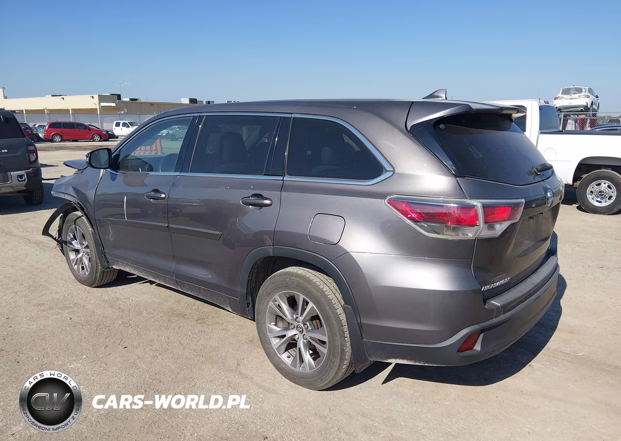 2016 Toyota Highlander Le Plus V6 VIN:5TDBKRFH9GS291366 - 3