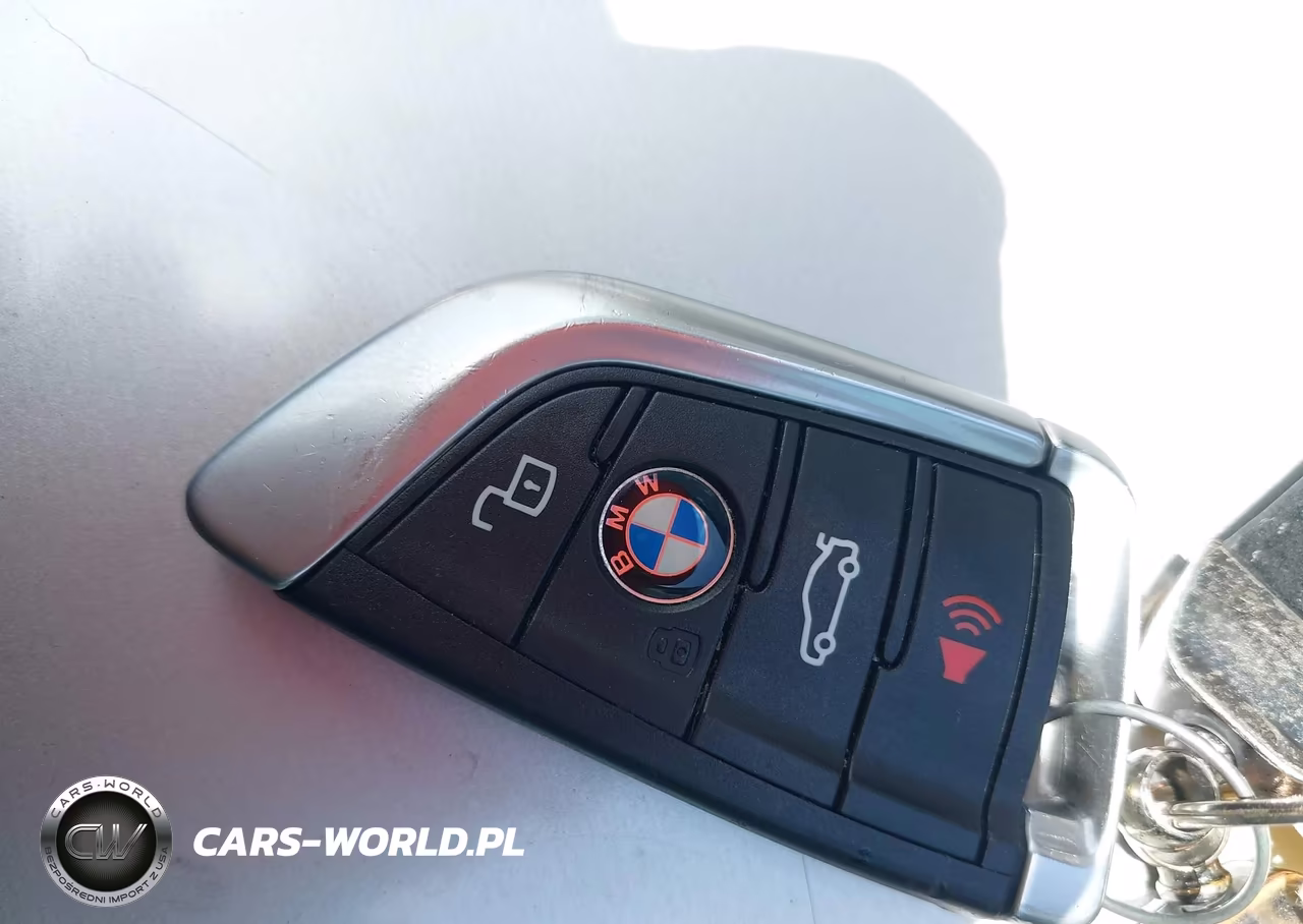 2019 BMW 330I VIN:WBA5R1C59KAK09420 - 11