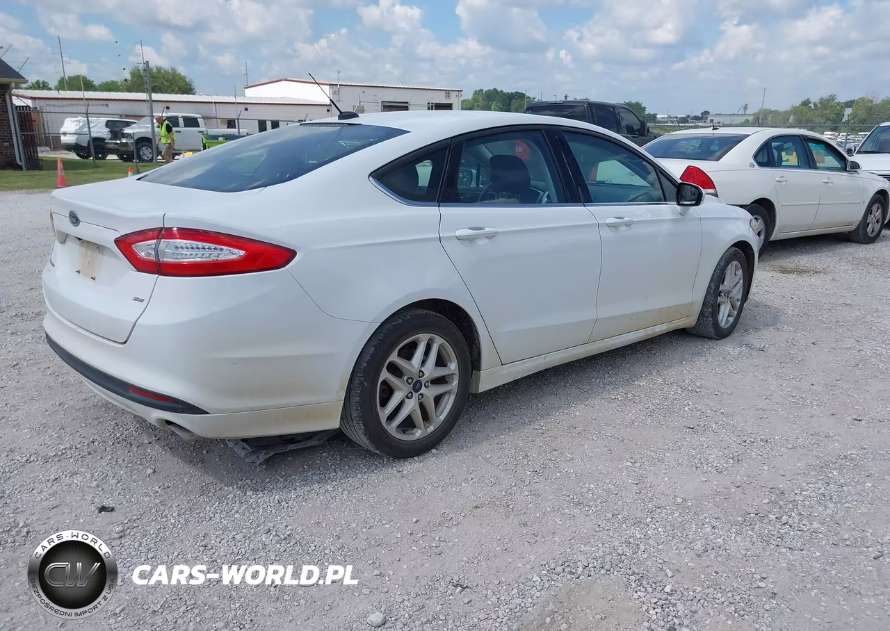 2015 Ford Fusion Se VIN:3FA6P0H78FR194430 - 4