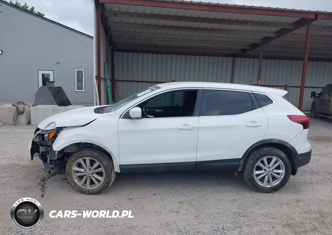 2018 Nissan Rogue Sport S VIN:JN1BJ1CP8JW157734 - 14