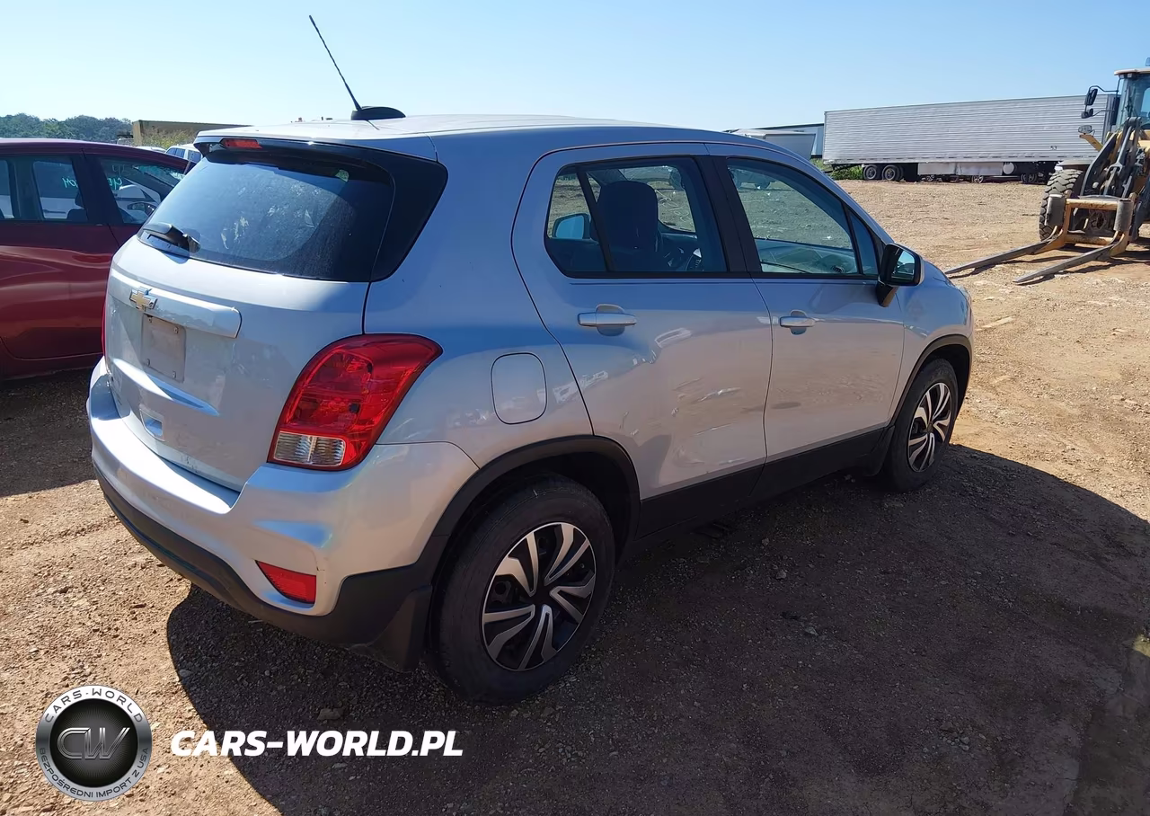 2017 Chevrolet Trax Ls VIN:3GNCJKSB5HL256936 - 4