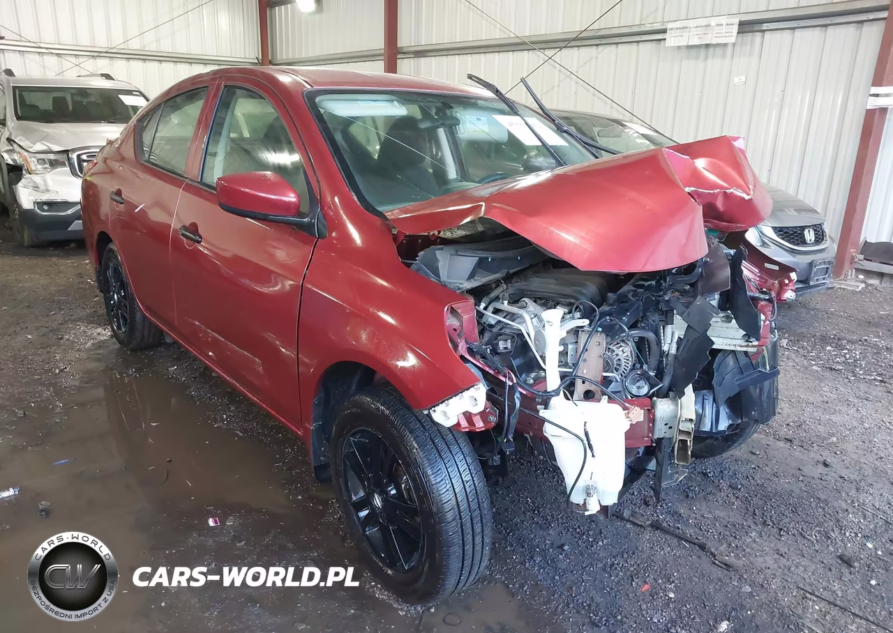 2019 Nissan Versa 1.6 S+