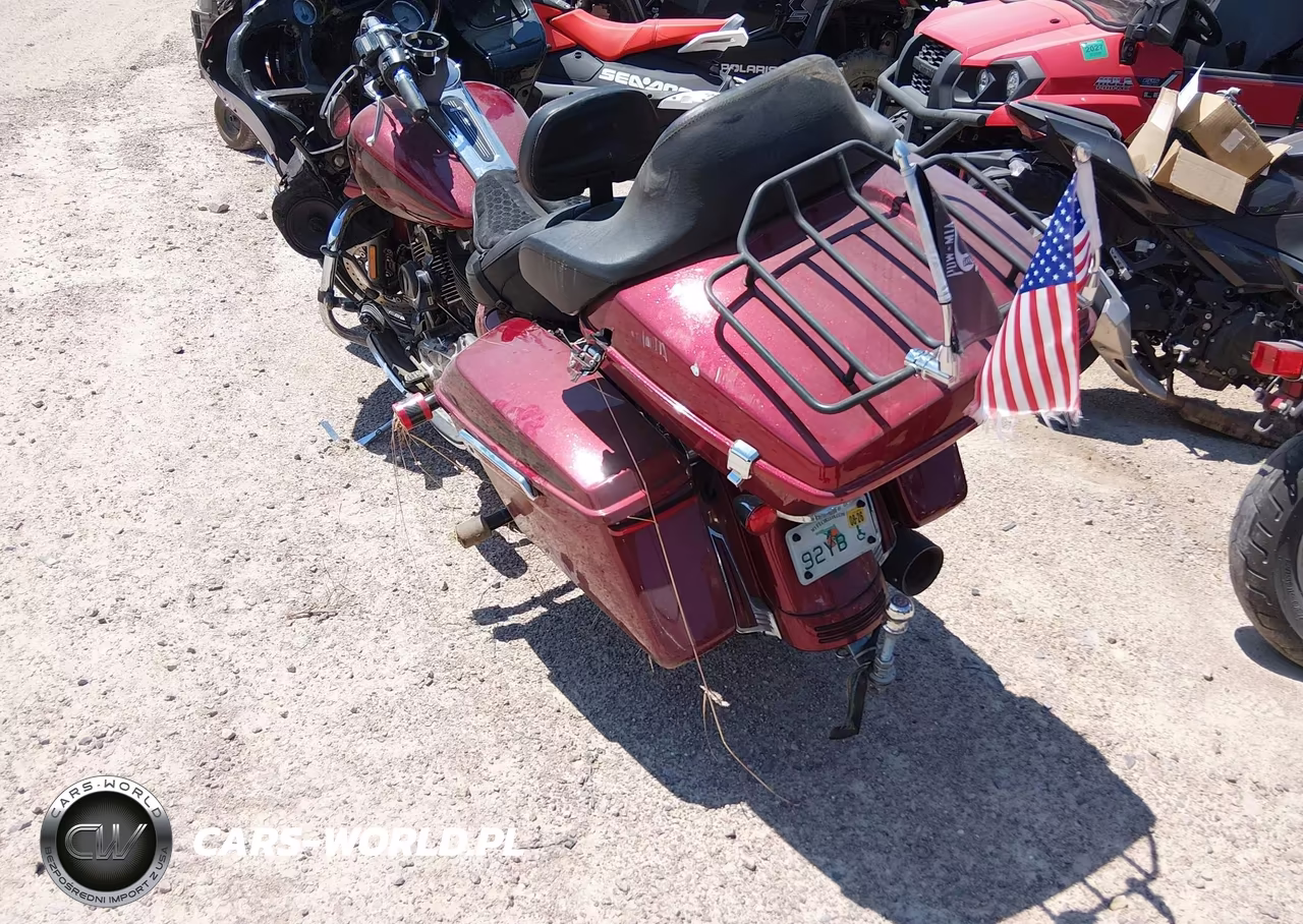 2017 Harley-Davidson Fltrxs Road Glide Special VIN:1HD1KTC14HB672727 - 3
