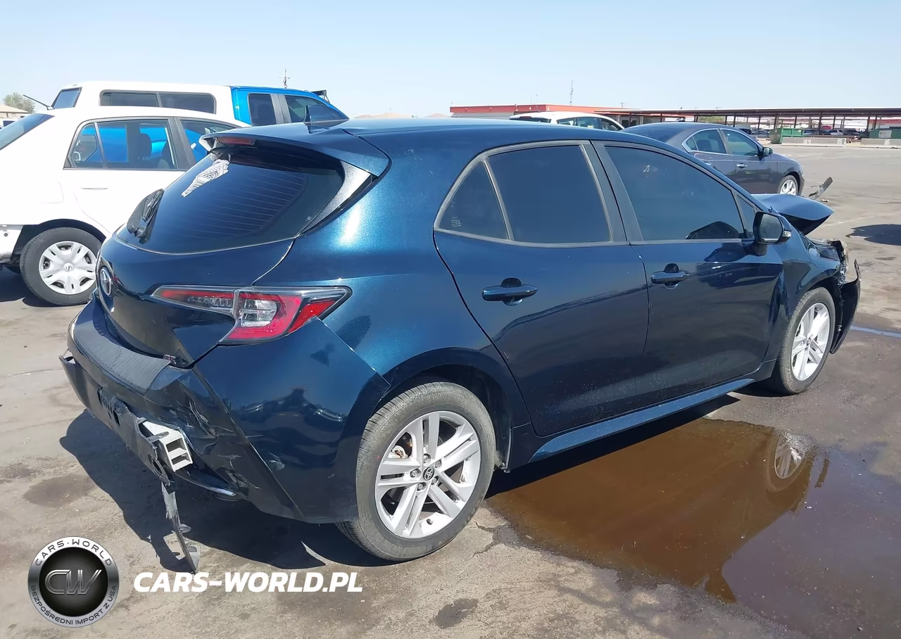 2020 Toyota Corolla Se VIN:JTND4RBE8L3083789 - 4