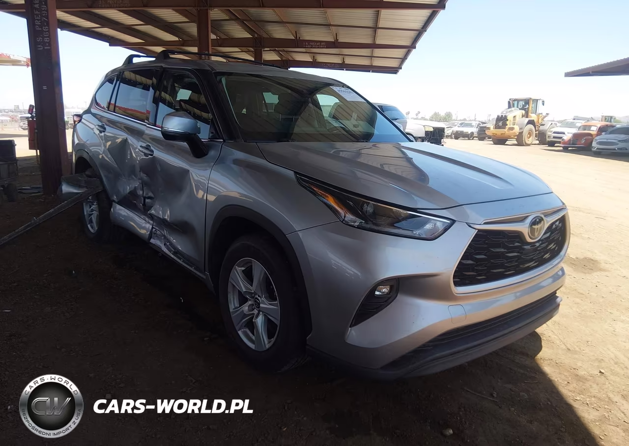 2021 Toyota Highlander Le – zdjęcie 1 z 16