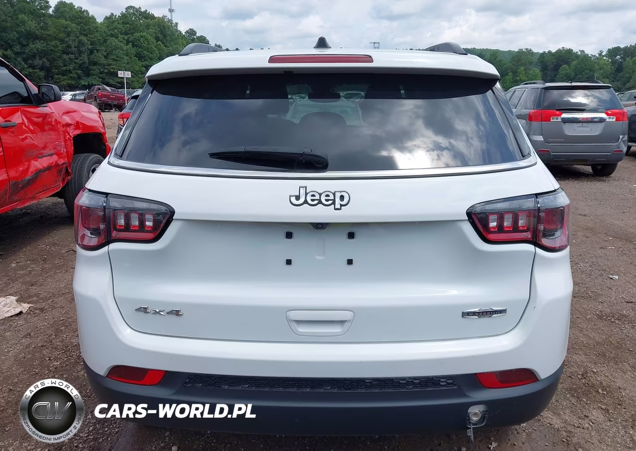 2024 Jeep Compass Latitude 4X4 VIN:3C4NJDBN9RT166973 - 17