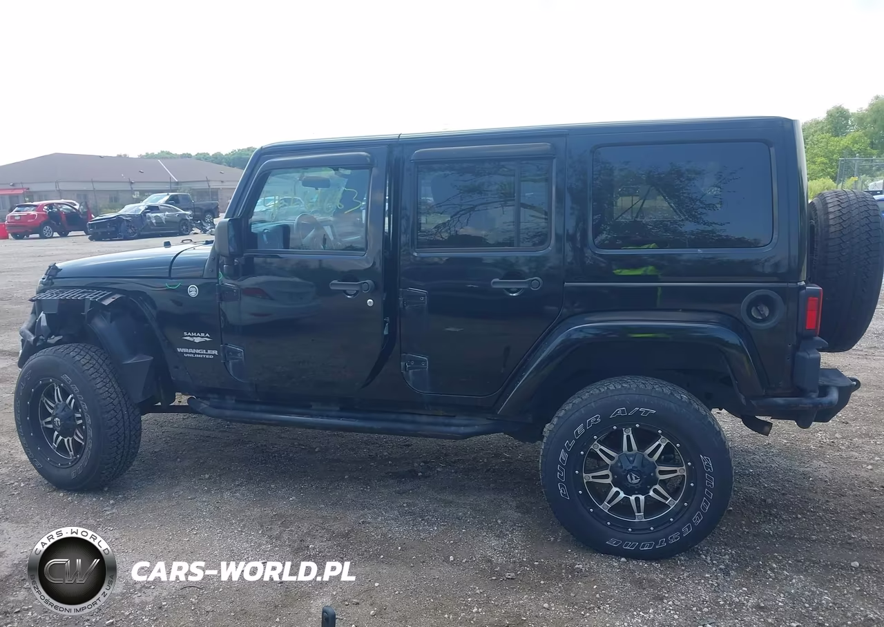 2012 Jeep Wrangler Unlimited Sahara VIN:1C4BJWEG7CL183219 - 14