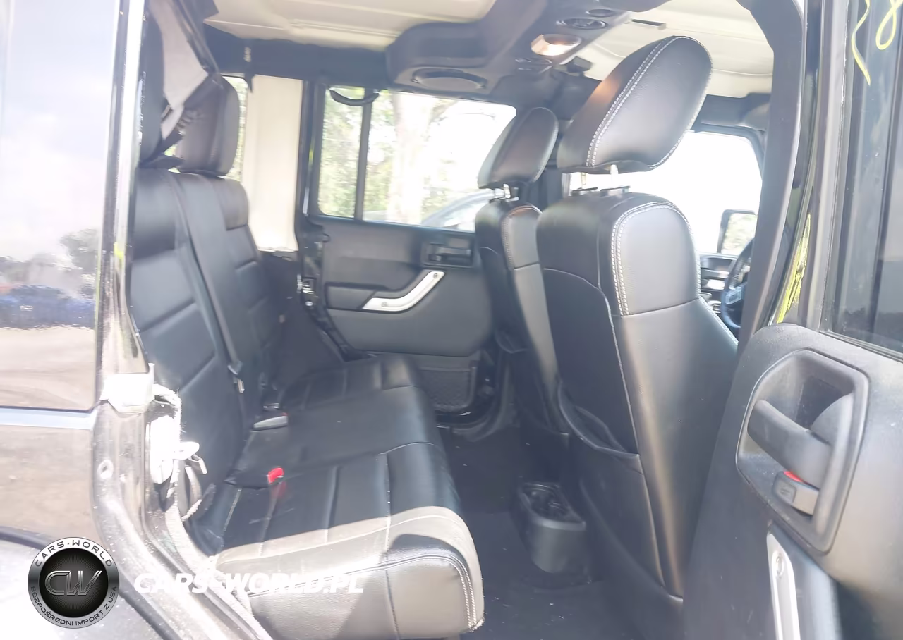 2012 Jeep Wrangler Unlimited Sahara VIN:1C4BJWEG7CL183219 - 8