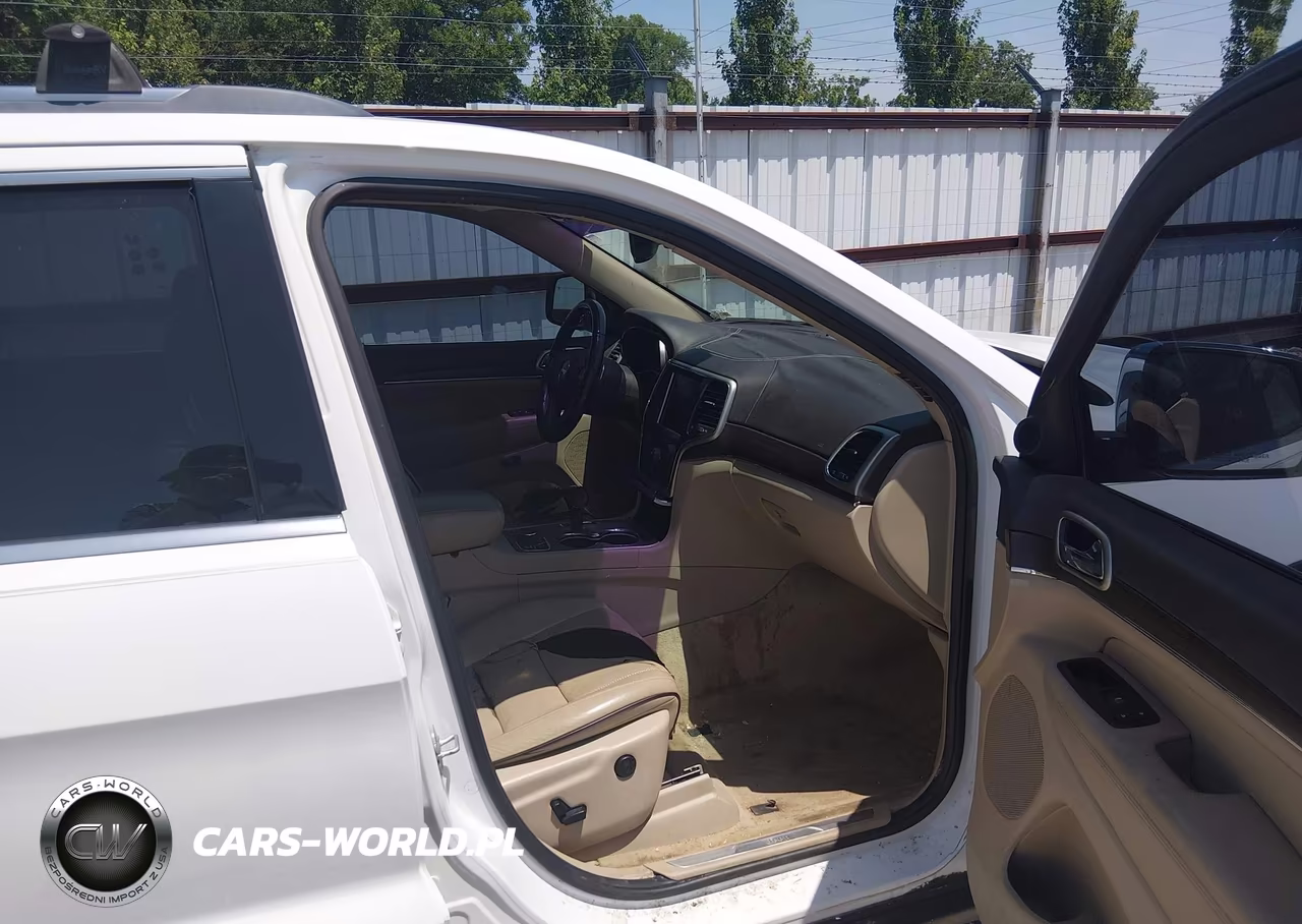 2014 Jeep Grand Cherokee Overland VIN:1C4RJFCT5EC337606 - 5