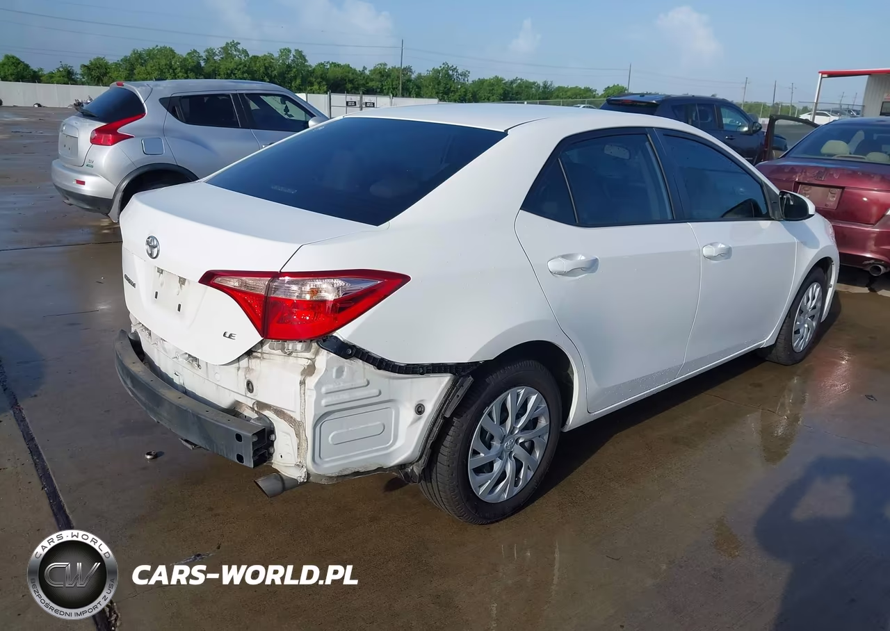 2019 Toyota Corolla Le VIN:5YFBURHE9KP873496 - 4