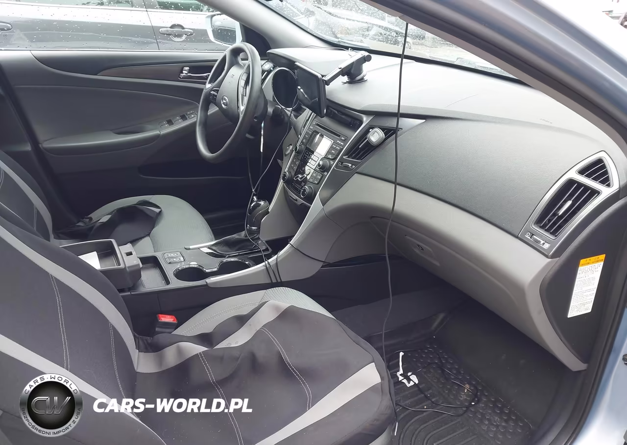 2013 Hyundai Sonata Hybrid VIN:KMHEC4A43DA086650 - 5