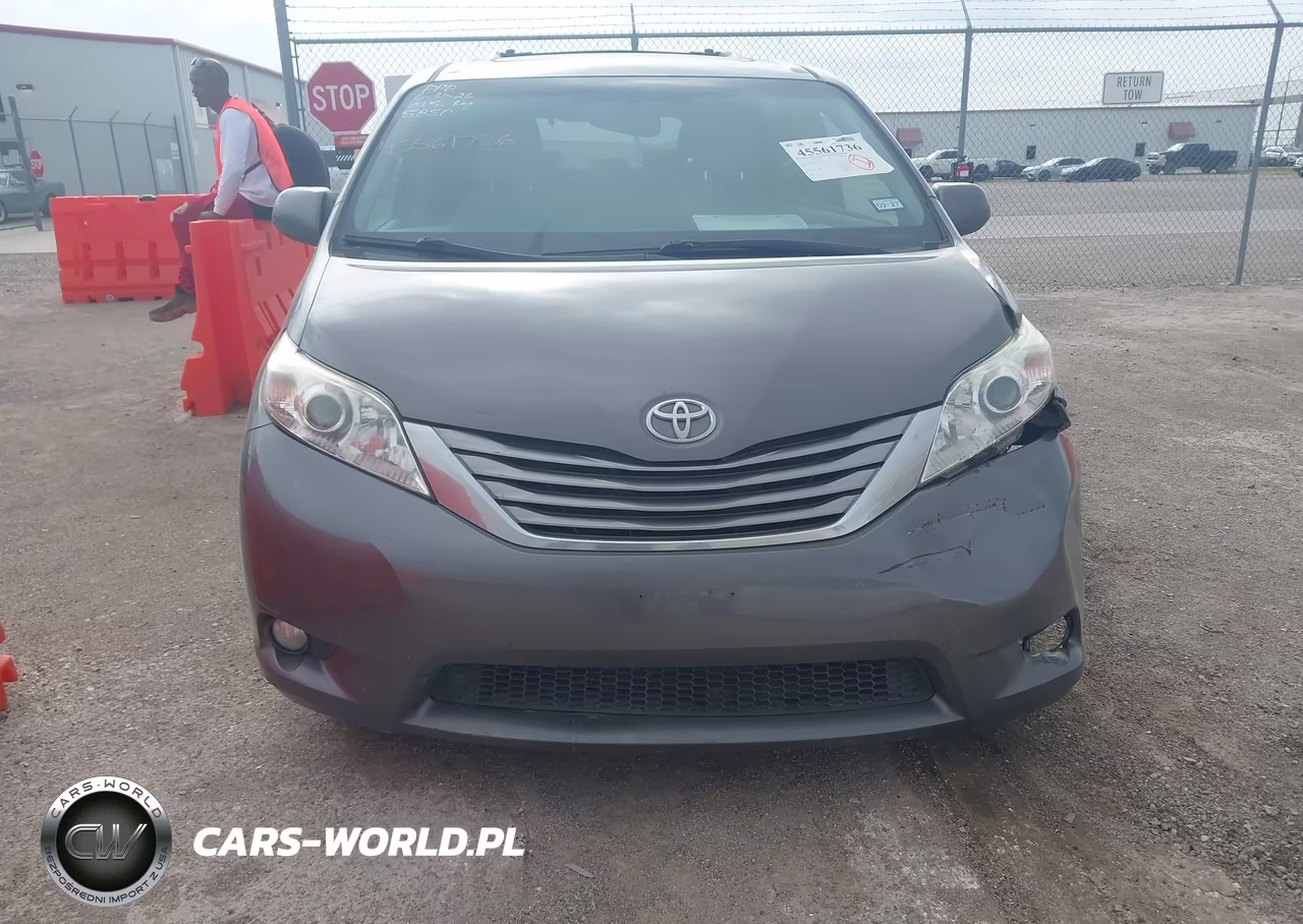 2017 Toyota Sienna Xle 8 Passenger VIN:5TDYZ3DC8HS845850 - 12