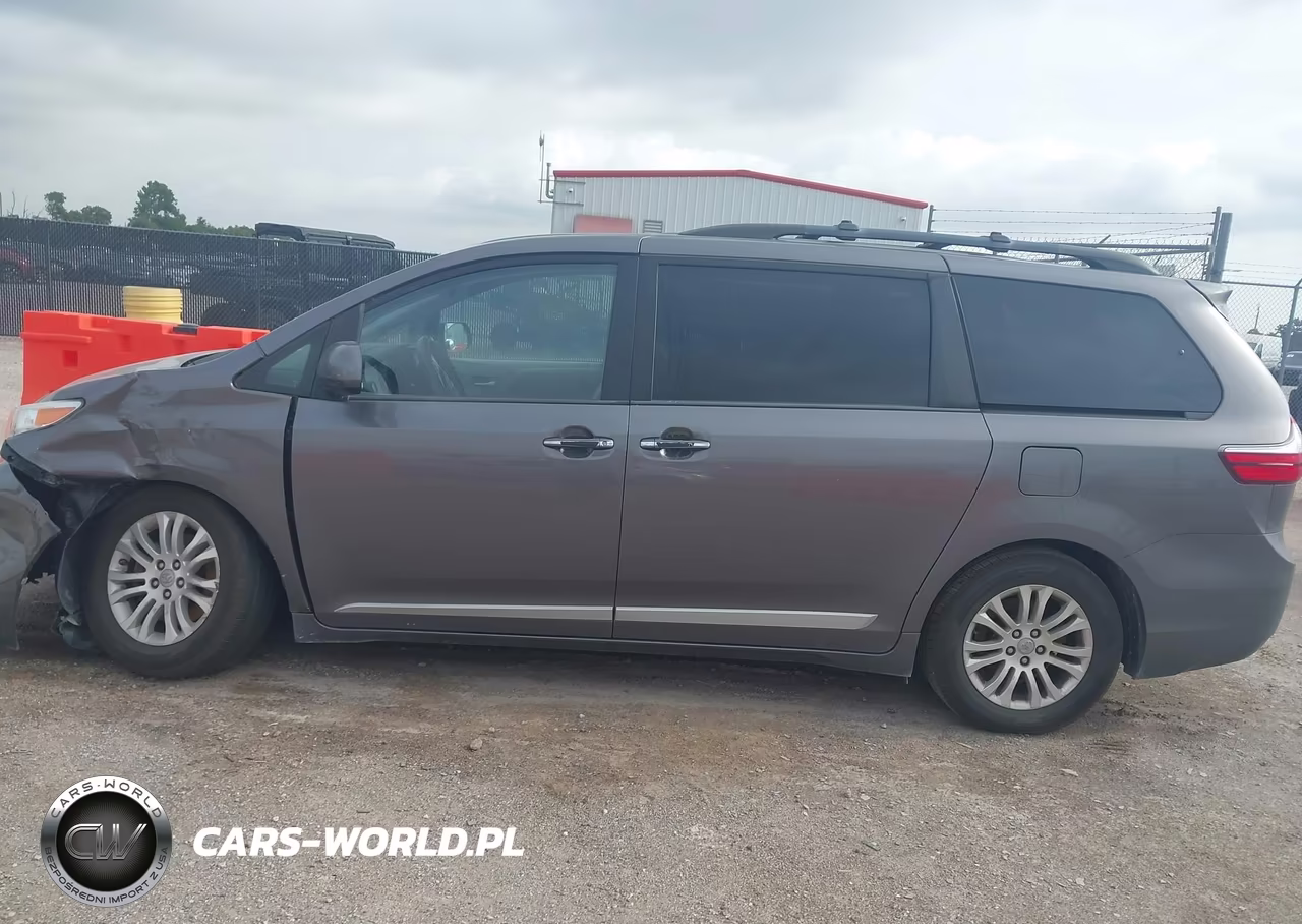 2017 Toyota Sienna Xle 8 Passenger VIN:5TDYZ3DC8HS845850 - 14