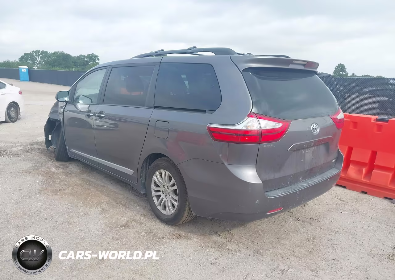 2017 Toyota Sienna Xle 8 Passenger VIN:5TDYZ3DC8HS845850 - 3