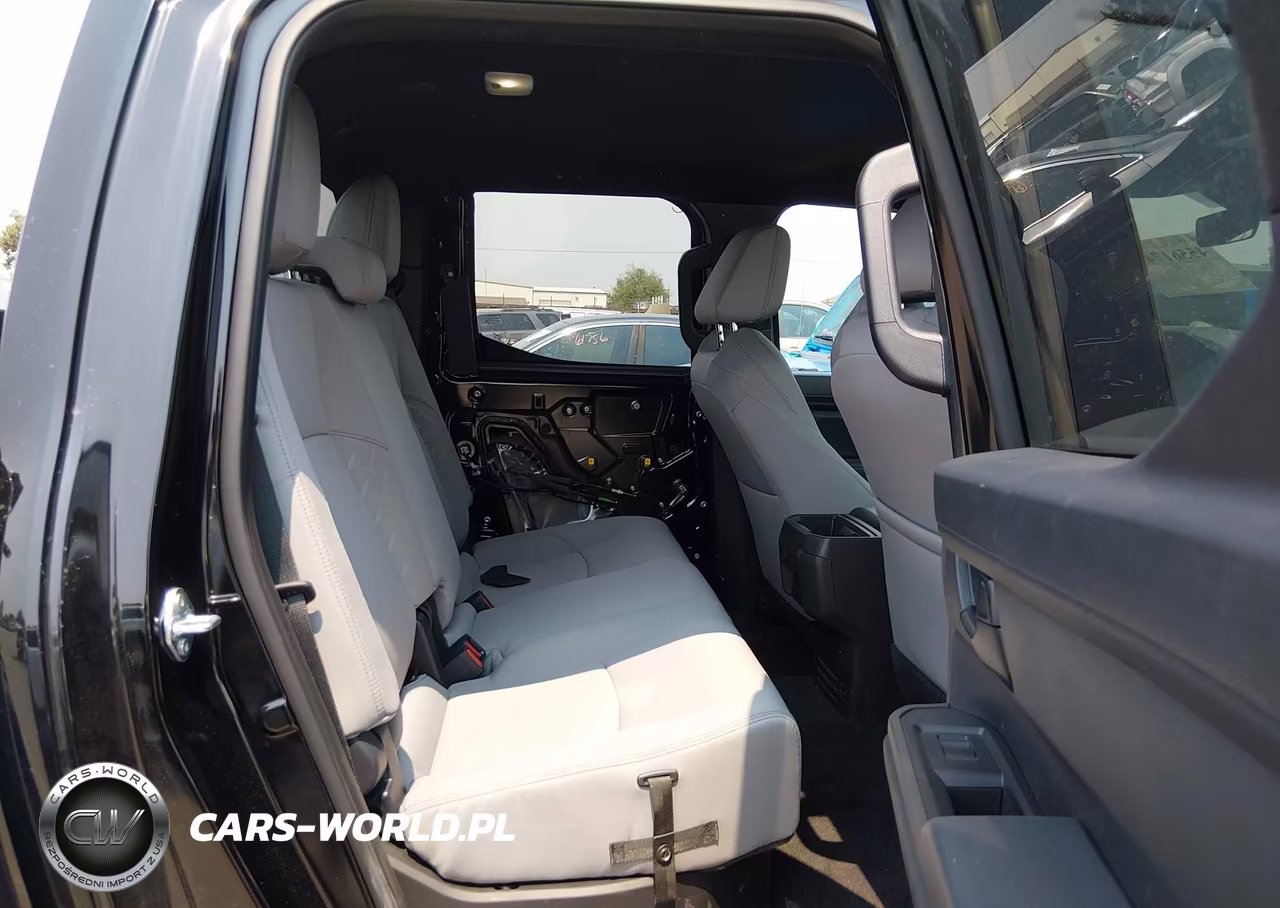2025 Toyota Tacoma Sr5 VIN:3TMLB5JN6SM207040 - 8