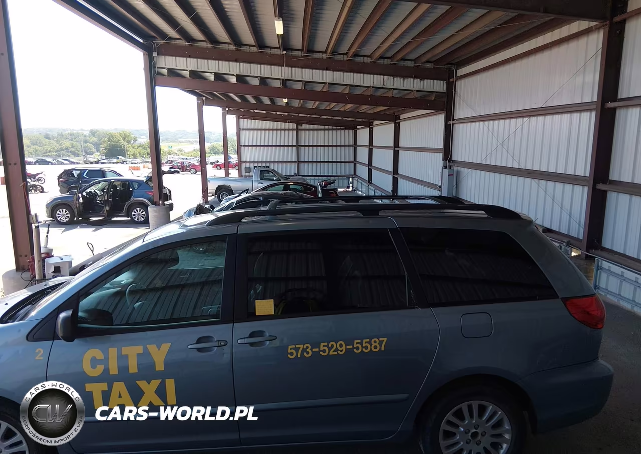 2010 Toyota Sienna Xle VIN:5TDYK4CC5AS296223 - 14