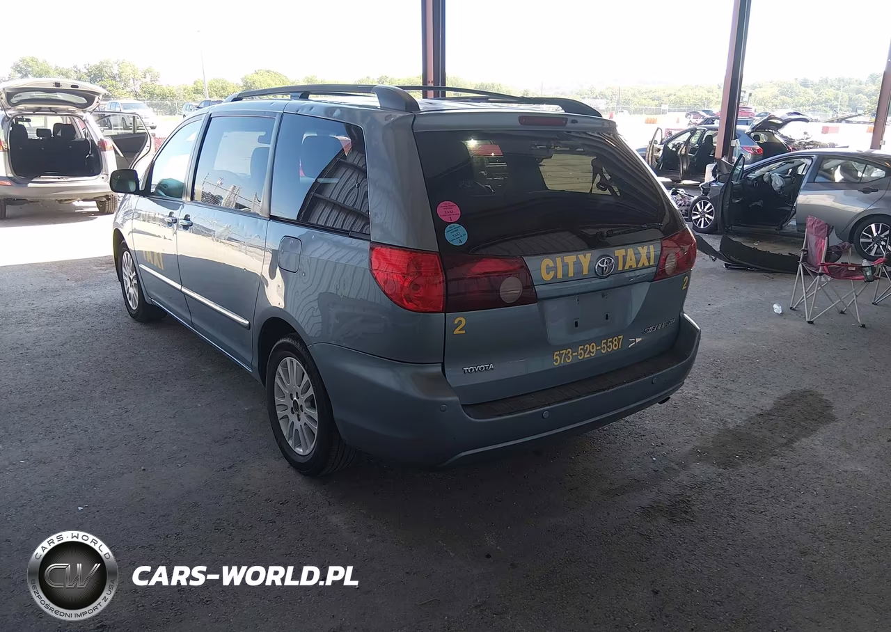 2010 Toyota Sienna Xle VIN:5TDYK4CC5AS296223 - 3