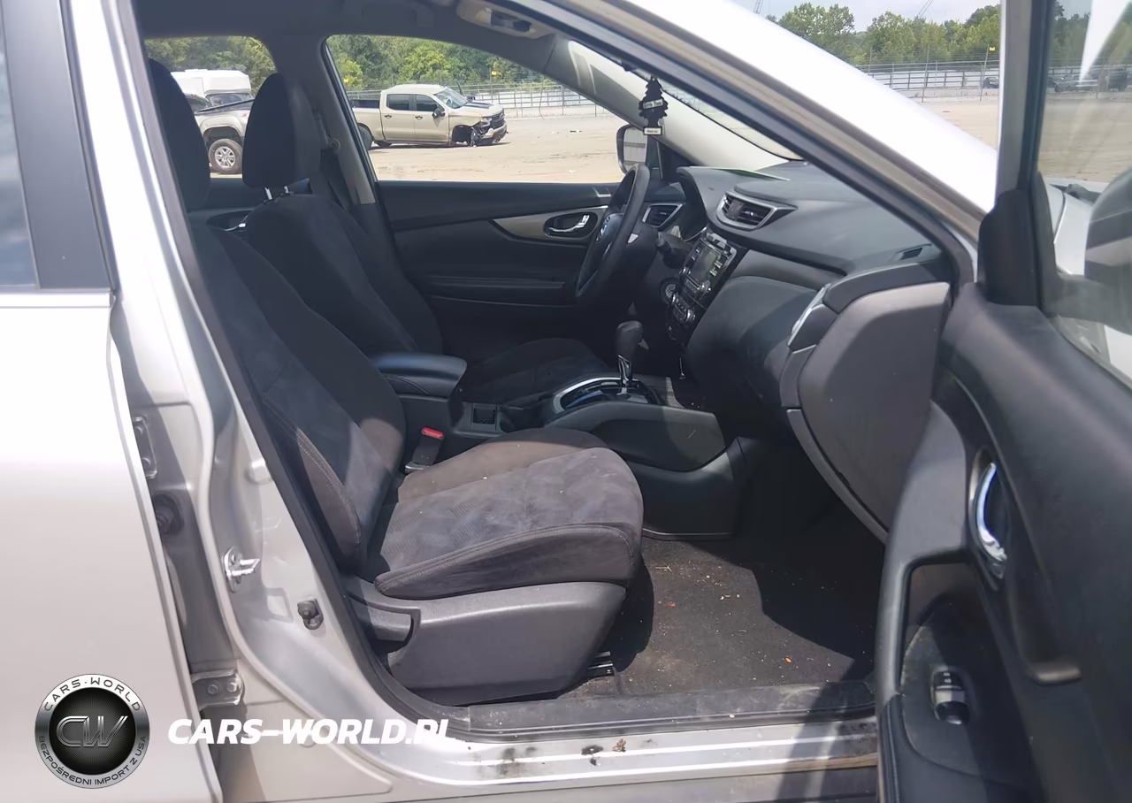 2015 Nissan Rogue S VIN:KNMAT2MVXFP515097 - 5